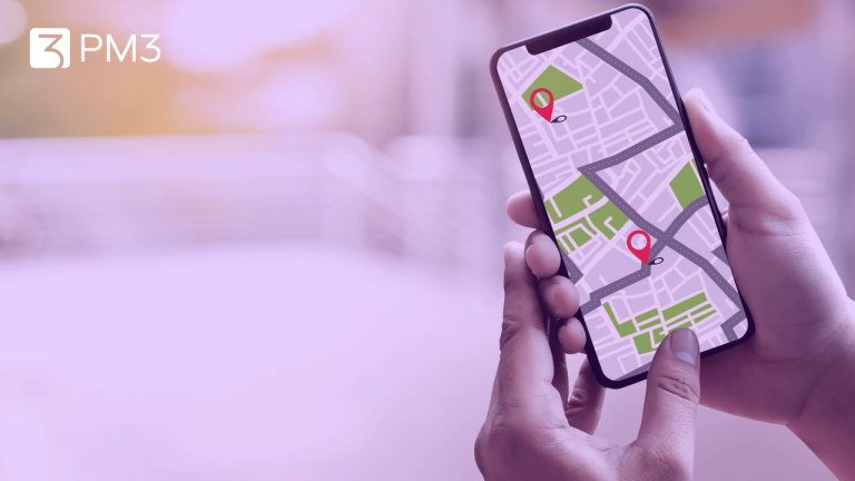 A imagem mostra um celular utilizando GPS para definir a localização, ilustrando o principal objetivo do marketing de geoloca
